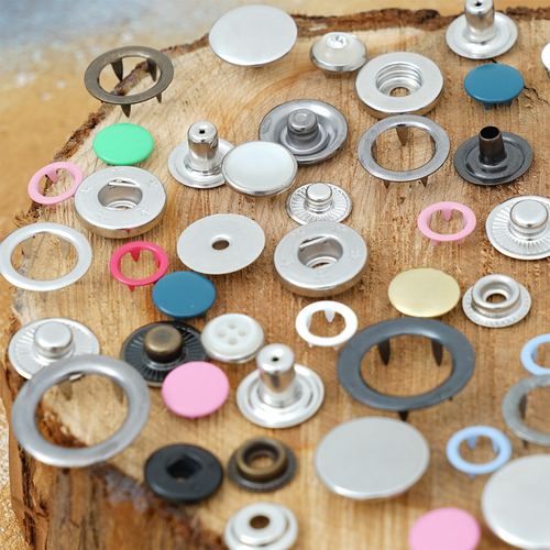 Bottoni a Pressione all'ingrosso — produttore Ata Buttons Turchia